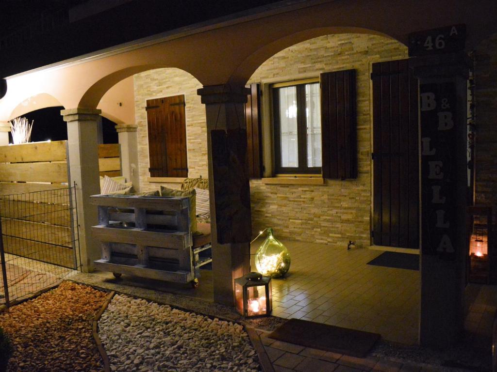 Kuchyňa alebo kuchynka v ubytovaní B&B LELLA