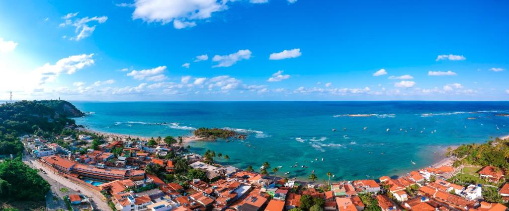  Amendoeira Praia Hotel