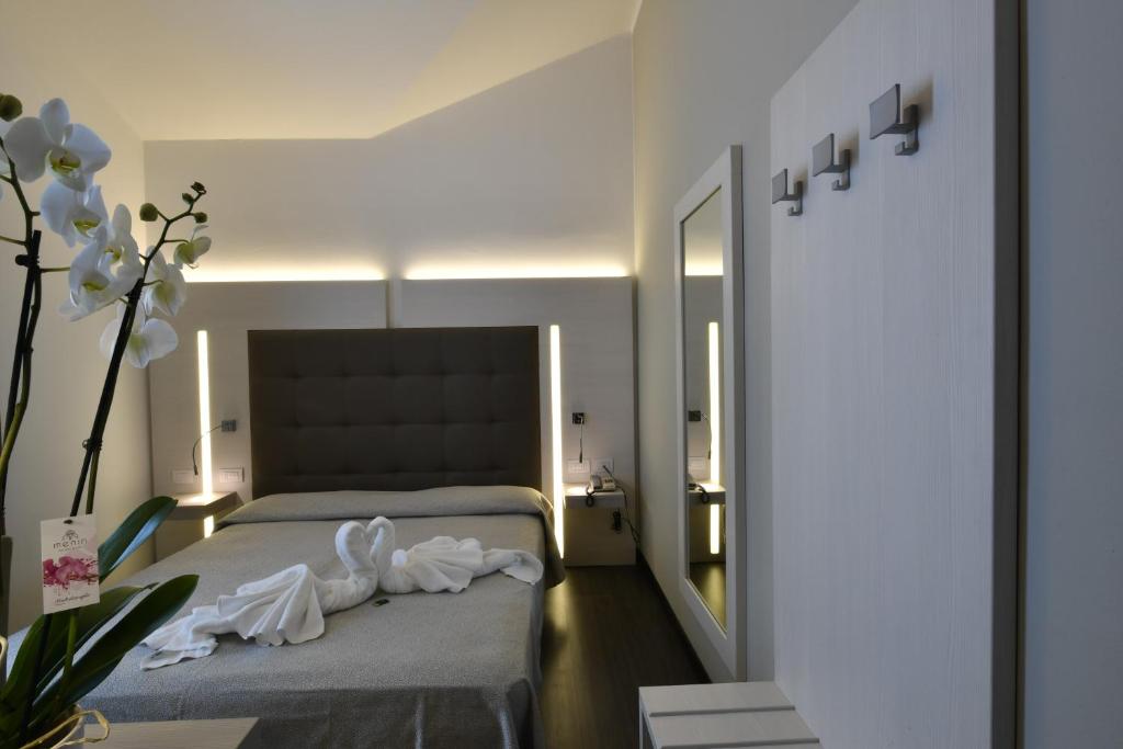 Hotel Europa - Standard Double Or Twin Room With Beach Package