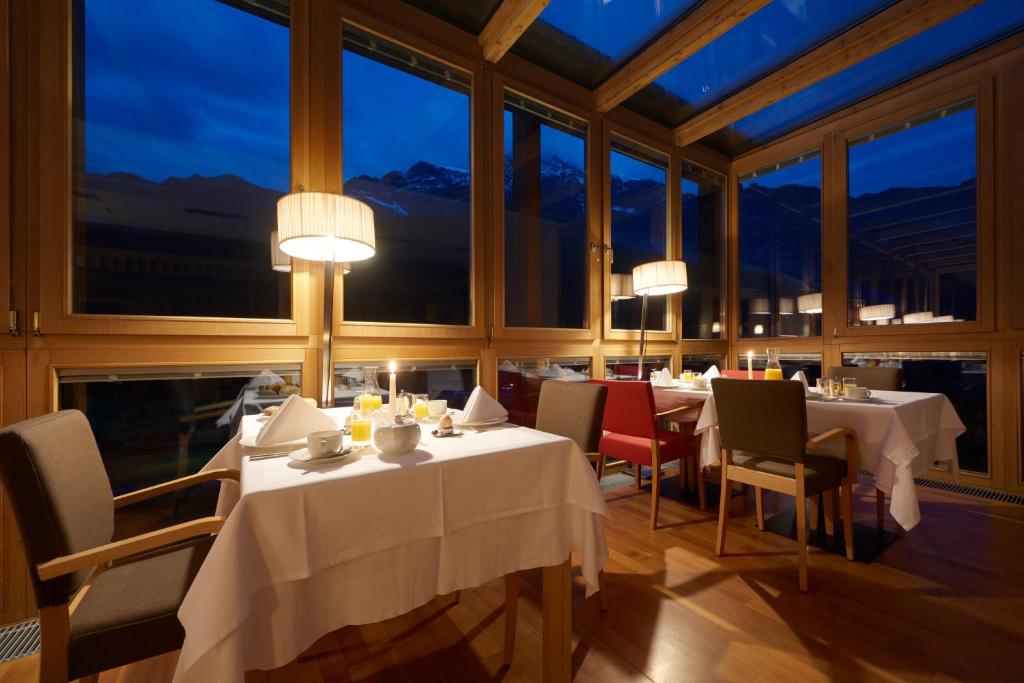 Restaurace v ubytování Hotel Marlet