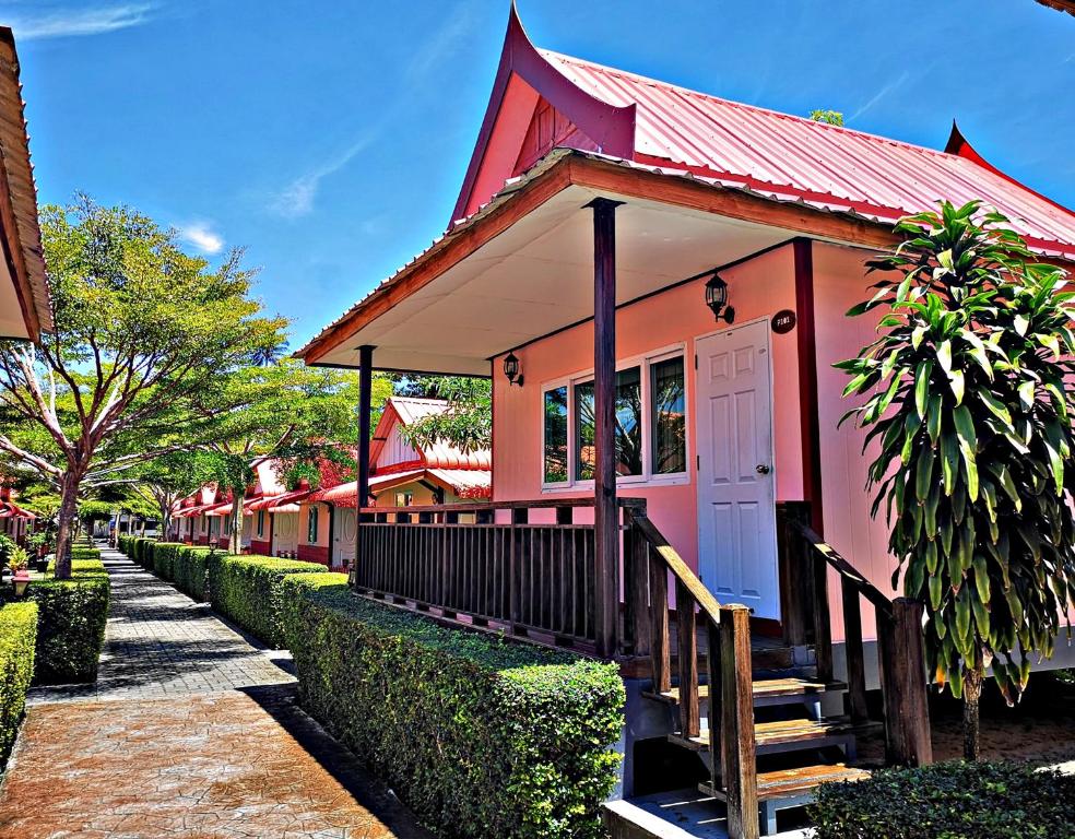 Phi Phi Ba Kao Bay Resort, Phi Phi Islands – Updated 2023 Prices