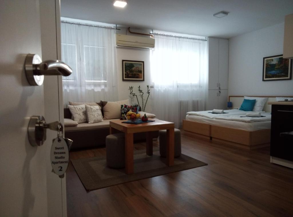 Sweet Dreams Studio Apartment - Apartment