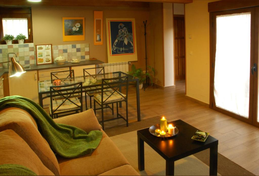Posedenie v ubytovaní La Casita de Adanero