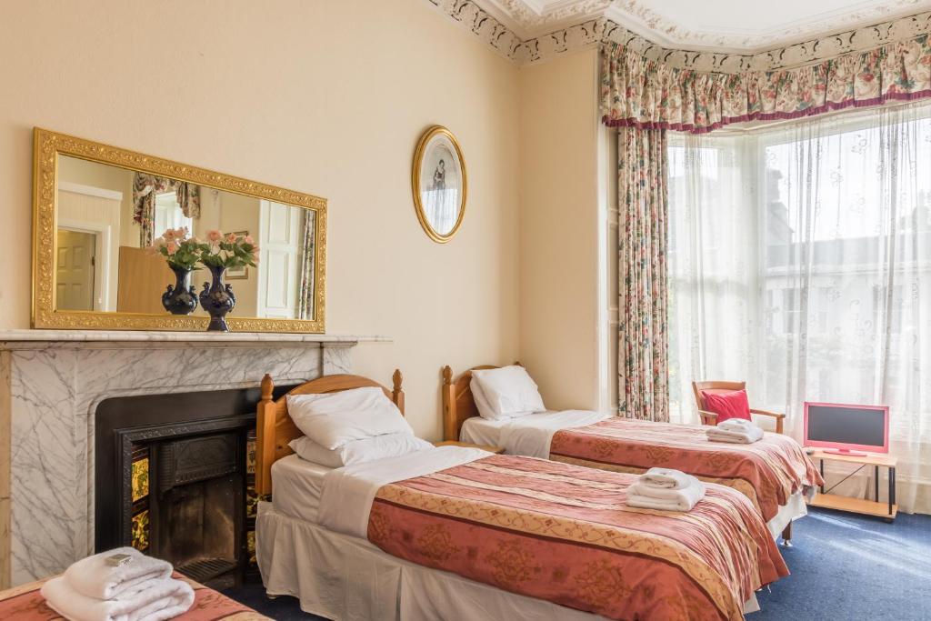 Menzies Guest House - Family Room (6 Adults)