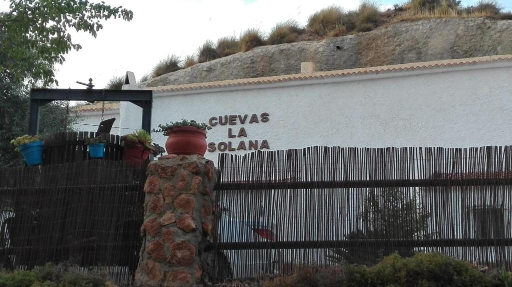 Zdjęcie z galerii obiektu Cuevas La Solana w mieście Graena