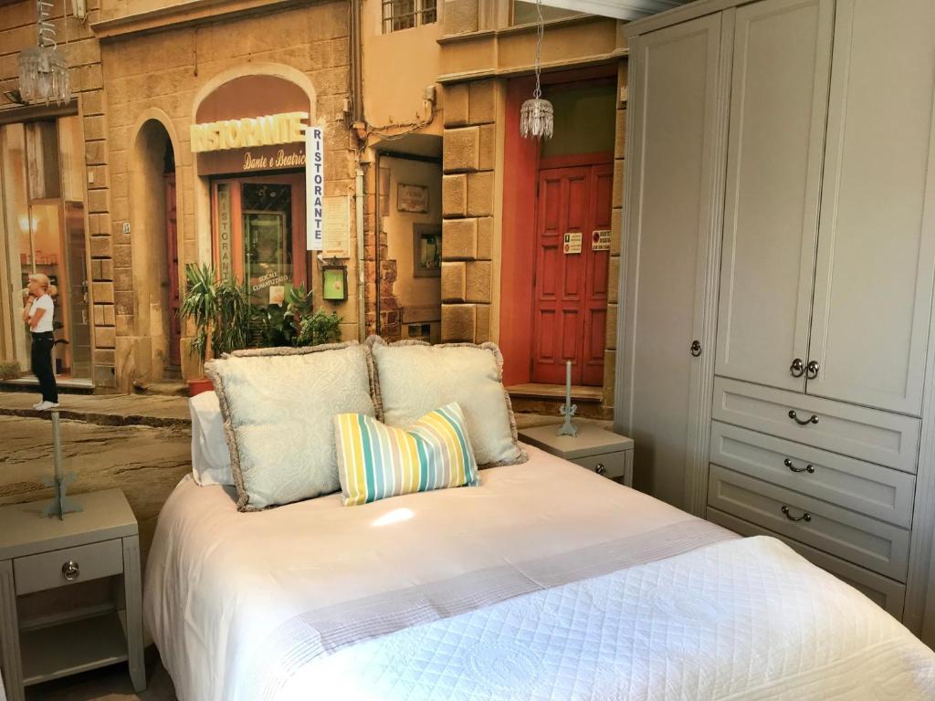 Ένα ή περισσότερα κρεβάτια σε δωμάτιο στο Maison Malherbe