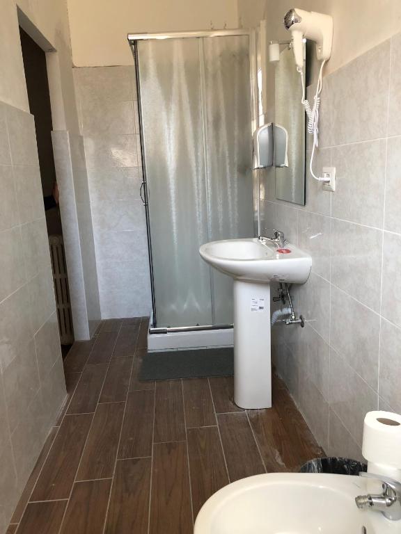 Koupelna v ubytování Albergo Corvetto Corso Lodi