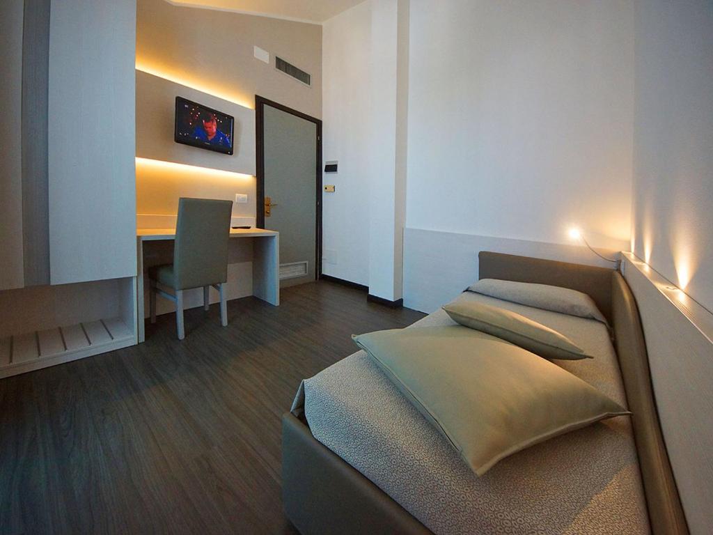 Hotel Europa - Deluxe Family Room With Sea View And Beach Package
