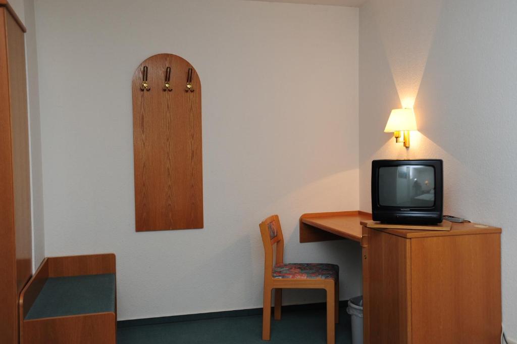 TV a/nebo společenská místnost v ubytování Gasthof Richebächli