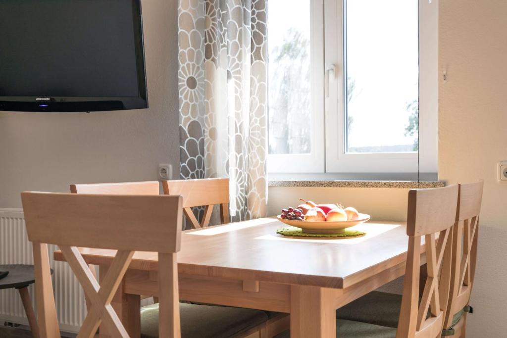TV a/nebo společenská místnost v ubytování Ferienwohnung Zetzl