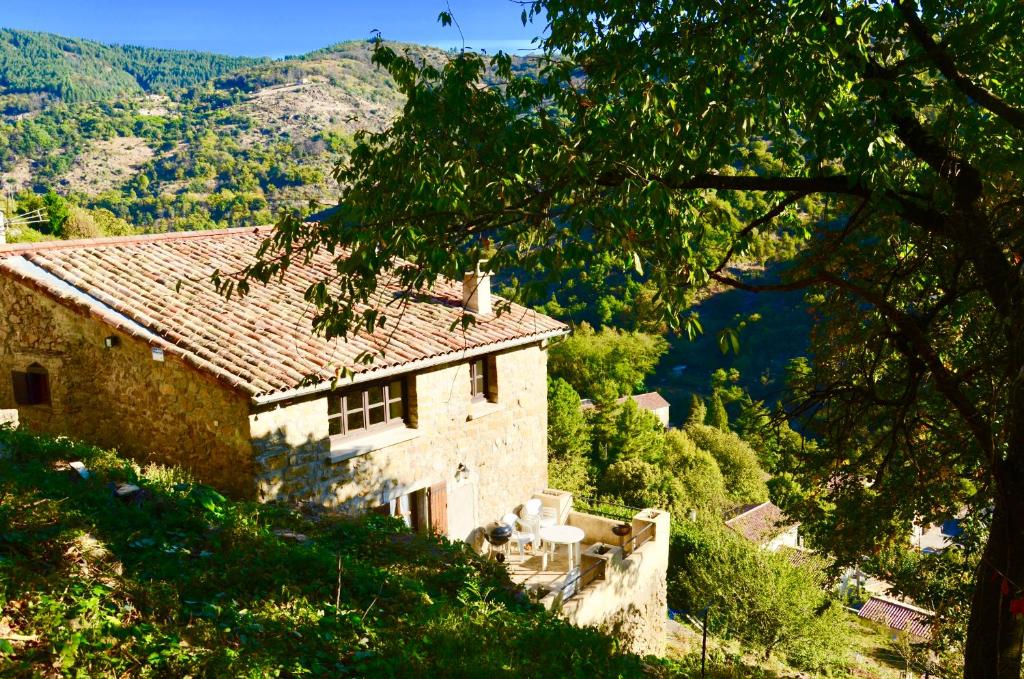 Un paisaje natural cerca de la casa vacacional
