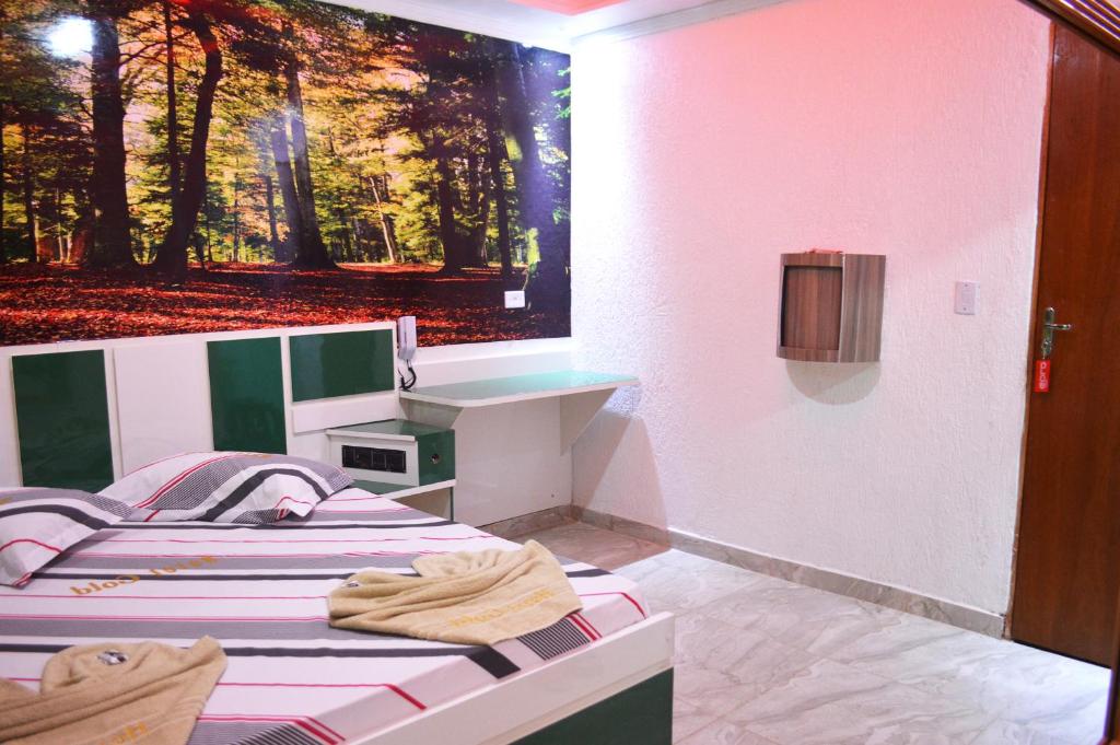  Hotel Gold