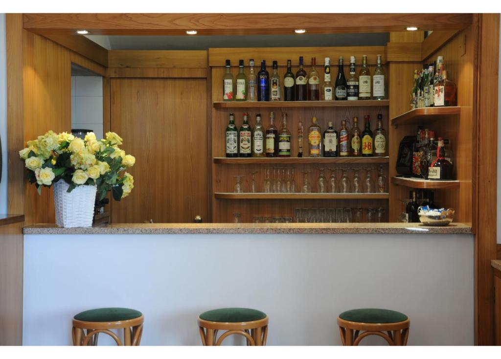 Lounge nebo bar v ubytování Hotel Italie et Suisse