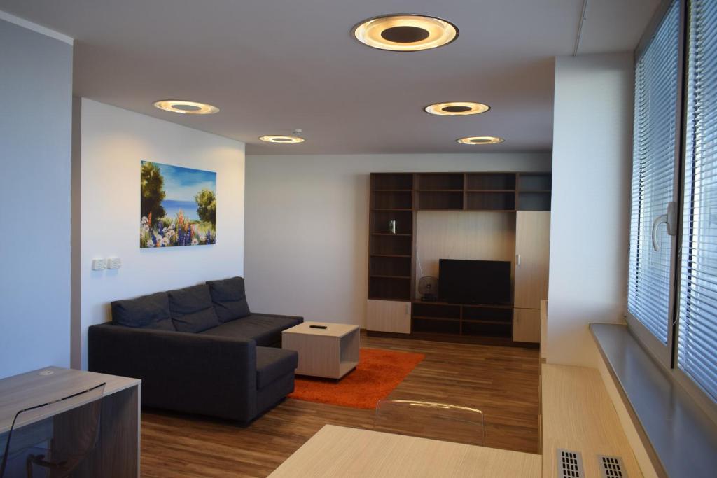 22nd Uprising Square - Apartment