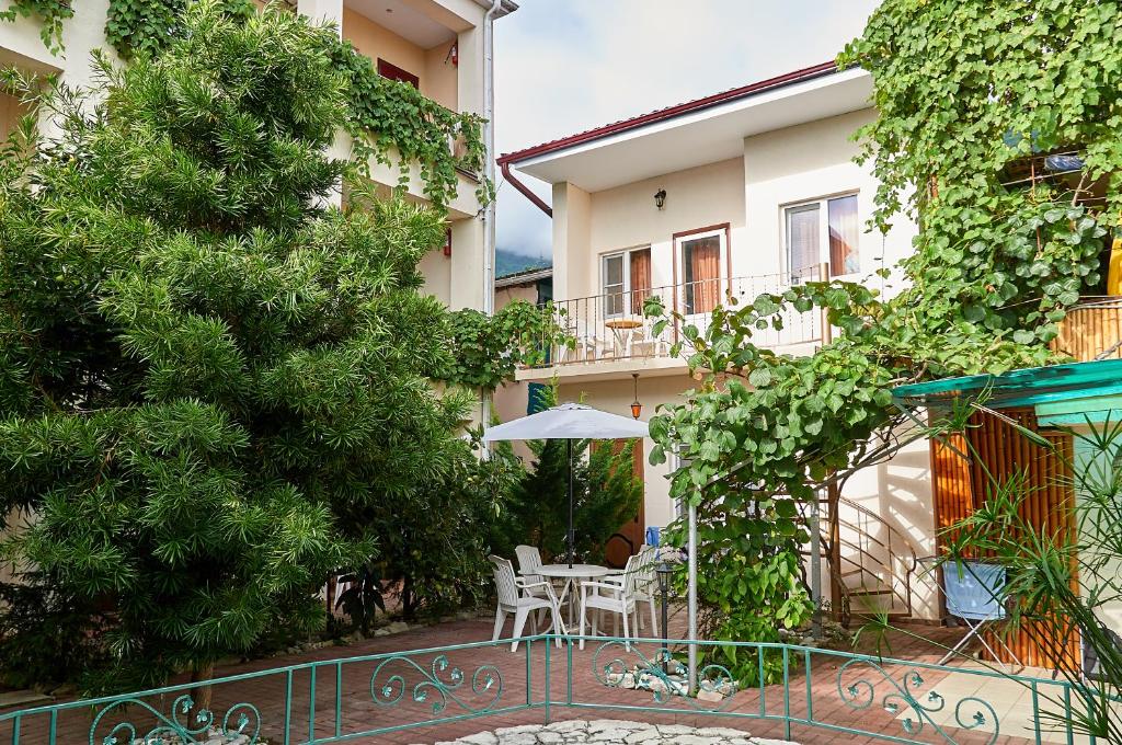 Gallery image of Marco Club in Gagra