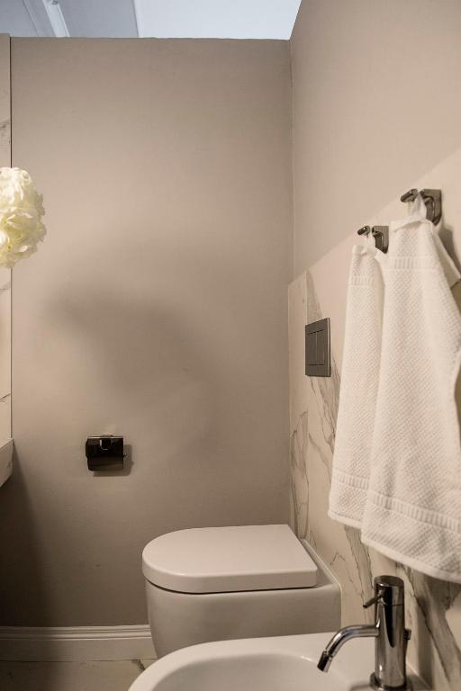 Koupelna v ubytování Le Bain Suite - accanto al Mare vicinissima a Ortigia e al Teatro