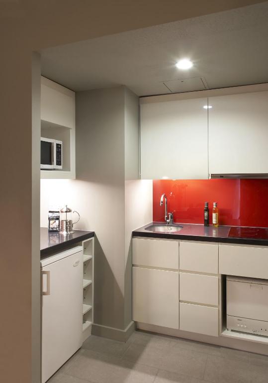 Citadines Trafalgar Square - Two-Bedroom Apartment