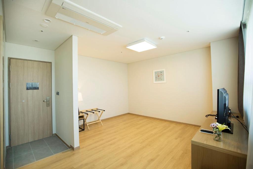 TV a/nebo společenská místnost v ubytování Best Western Haeundae Hotel