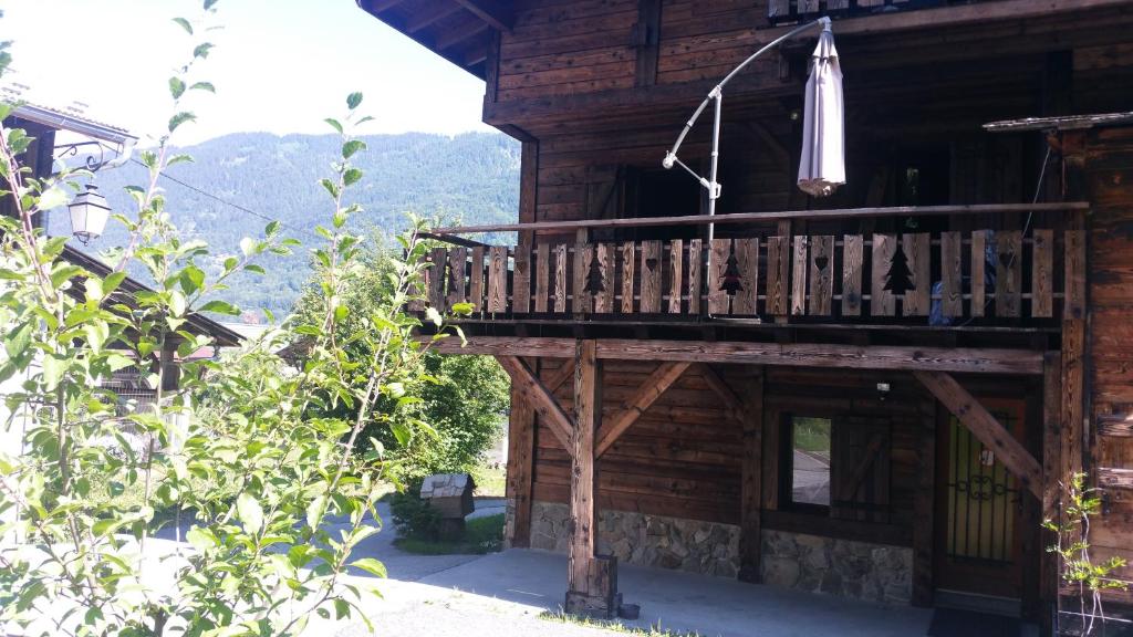 Nespecifikovaný výhled na hory nebo výhled na hory při pohledu z bed and breakfast
