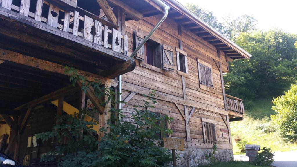 Budova, kde se bed and breakfast nachází