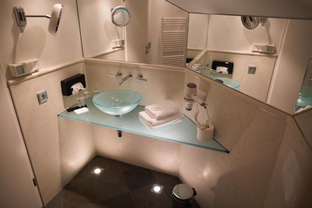 Koupelna v ubytování Meissmers Hotel