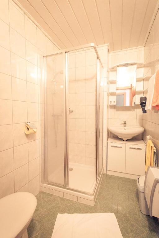 Koupelna v ubytování Pension Waldruh - Tannenheim