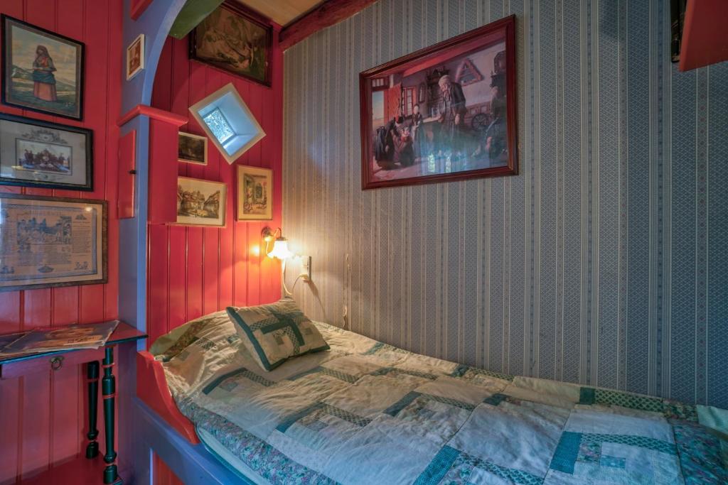 Postel nebo postele na pokoji v ubytování Svostrup Kro