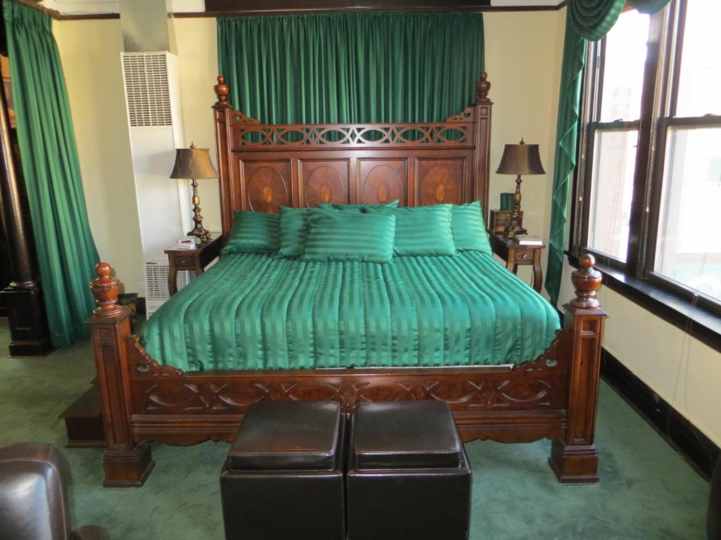 The Polo Inn Bridgeport U.S.A. - Suite De Tres Habitaciones
