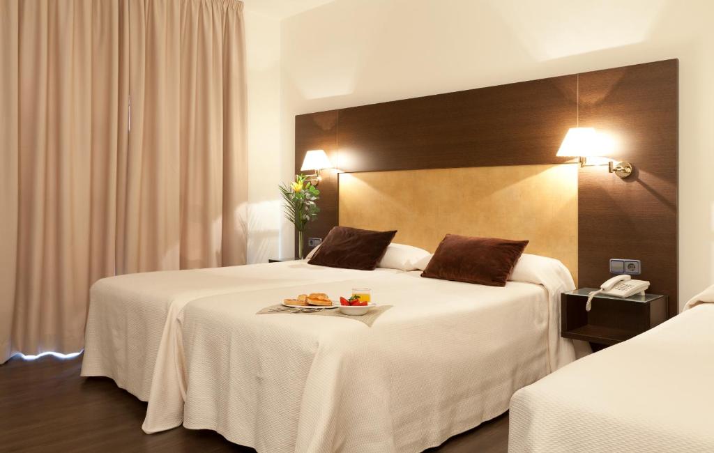 Hotel Madrid Torrejon Plaza, Торрехон-де-Ардос - обновленные ...