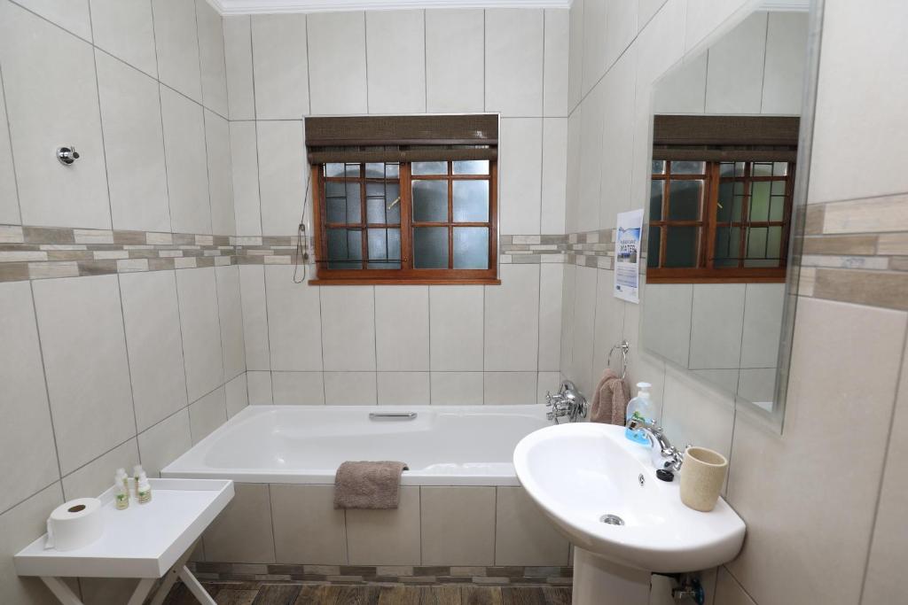 Big Tree House Lodge - Image 17