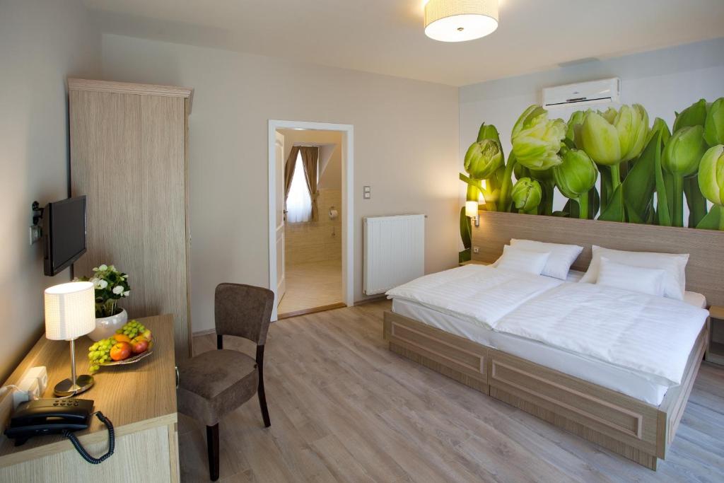 Barokk Hotel Promenád - Resim 20