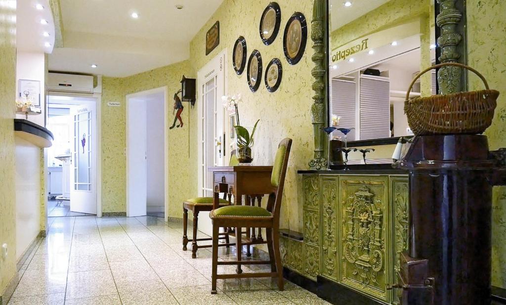 Kuchyň nebo kuchyňský kout v ubytování Hotel Jugendstil