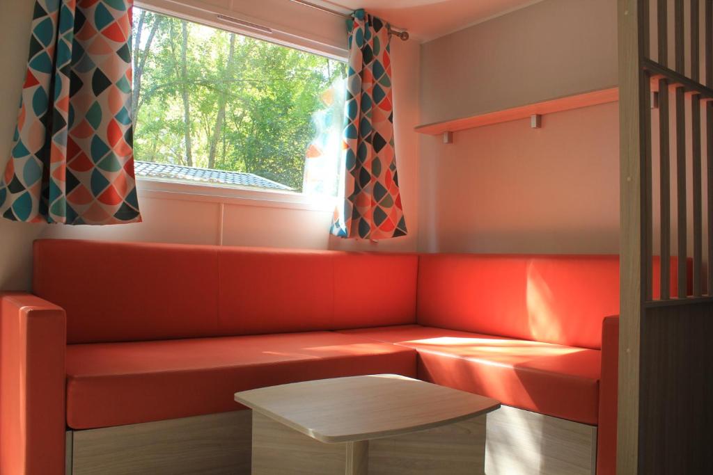 Posezení v ubytování Camping La Fundicion