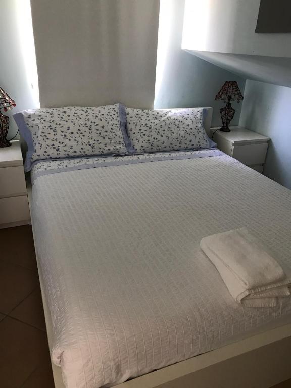 Postel nebo postele na pokoji v ubytování Buellis House