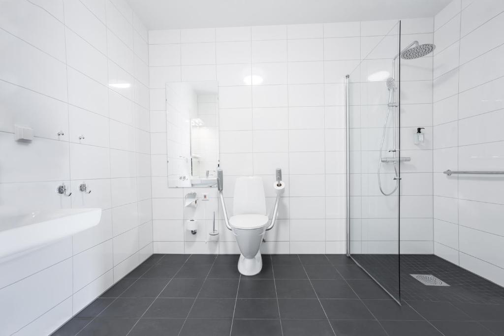 Koupelna v ubytování Hotel Spekeröd