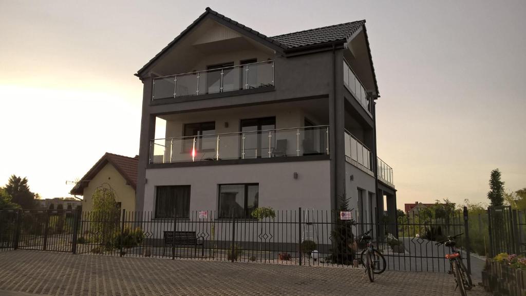 Budova, v ktorej sa apartmán nachádza