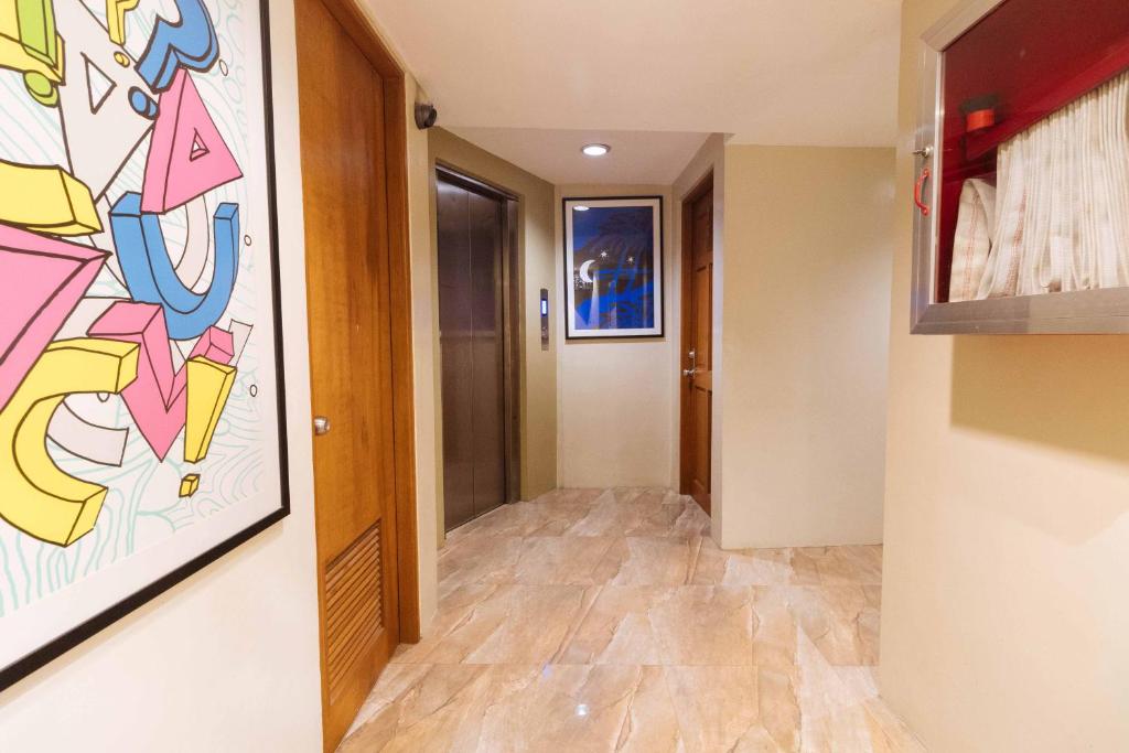 Fotografie z fotogalerie ubytování RedDoorz at Hotel Rosemarie v destinaci Manila