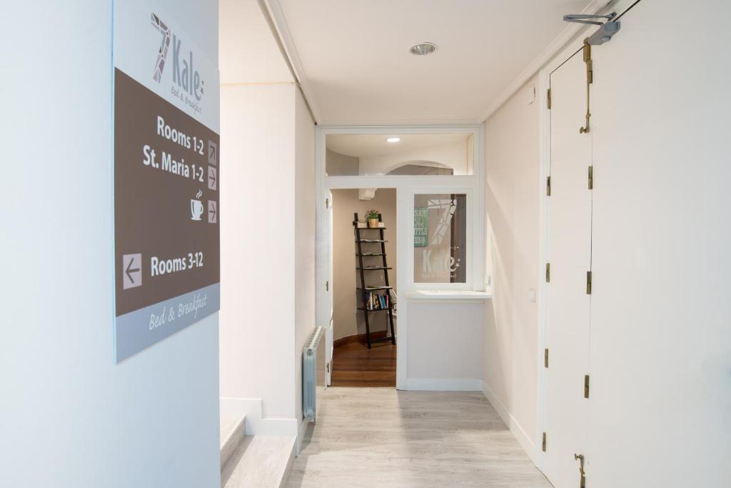 Fotografie z fotogalerie ubytování 7 Kale Bed and Breakfast v destinaci Bilbao
