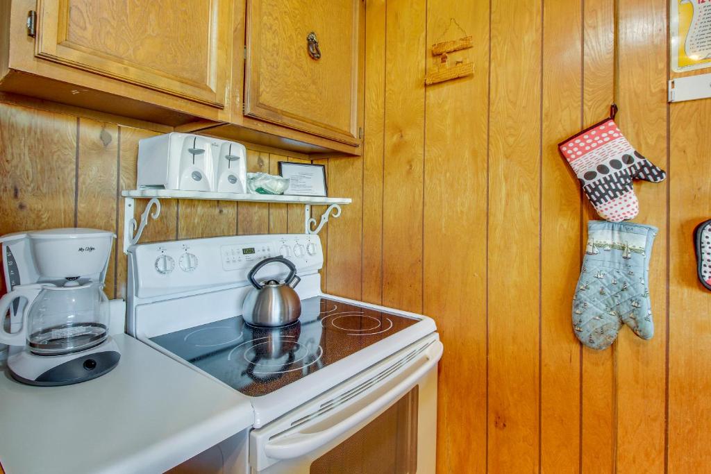 Kuchyň nebo kuchyňský kout v ubytování Crab Cottage