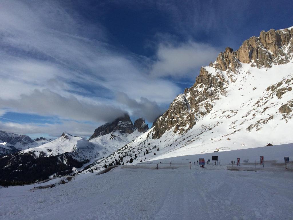 Rifugio Monti Pallidi v zimě