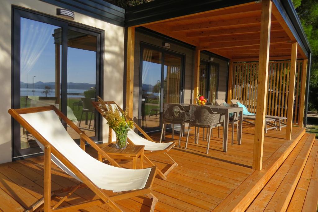 Balkón nebo terasa v ubytování Camp Vransko lake - Mobile homes