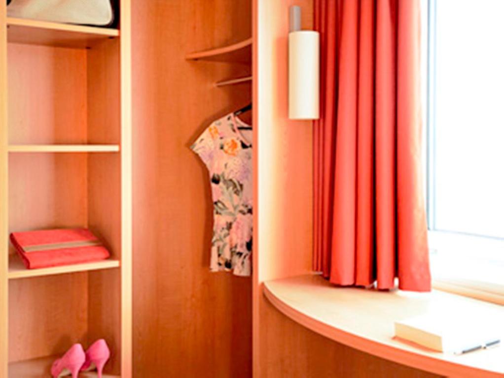 ALMSAKN ALOLA HOTEL COMPANY 