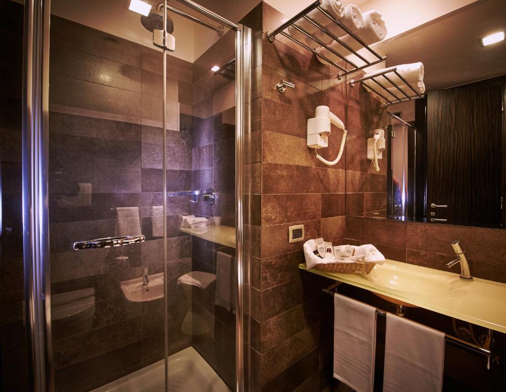 Koupelna v ubytování Hotel Pisa Valdera