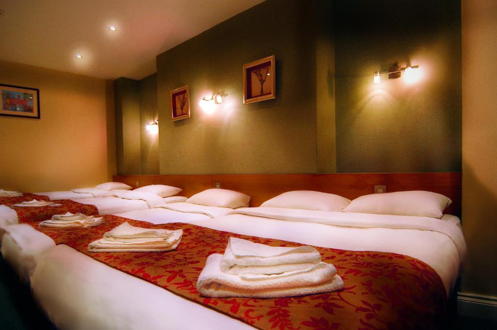 Westbury Hotel - Resim 22