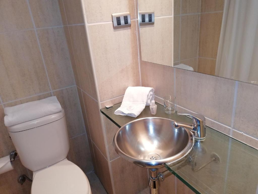 Koupelna v ubytování Andes Suites