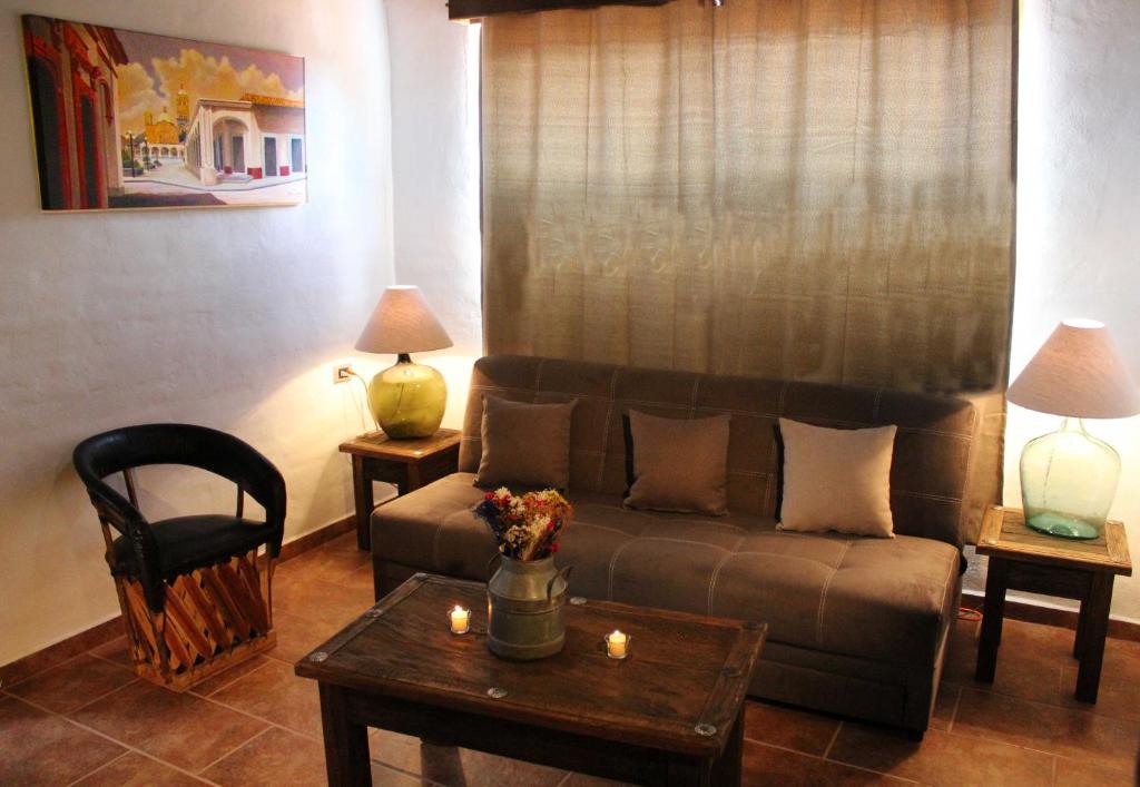 Posezení v ubytování Hotel Mi Pueblito Tapalpa