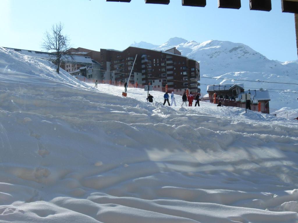 Résidence Les Asters v zimě