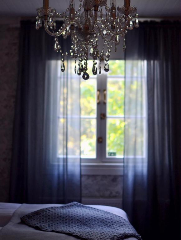 Putiikkihotelli Kemi 1932 - Twin Room With Shared Bathroom