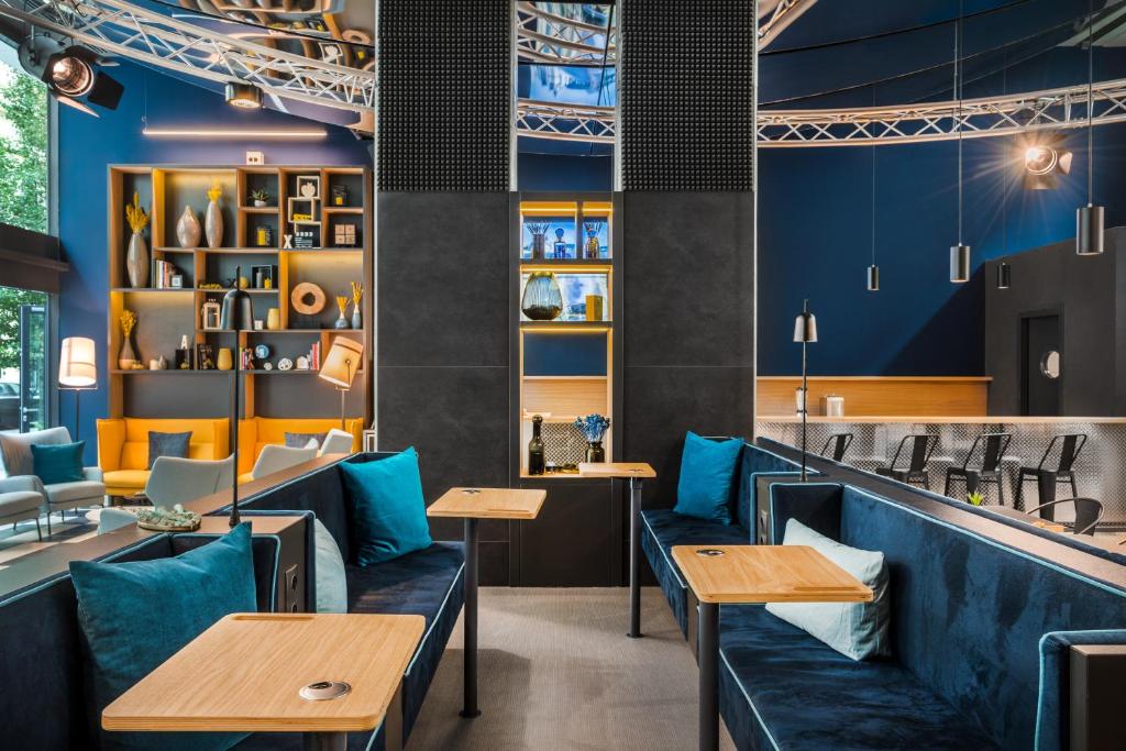 Posezení v ubytování D8 Hotel
