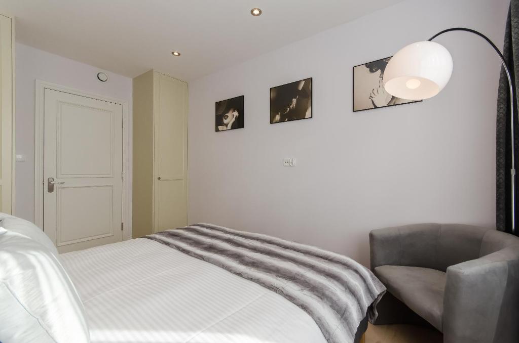 Old Town Premium Kazimierz Apartments - 9